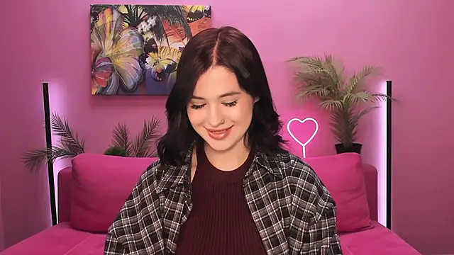 lil angel  online show from 10.07.25