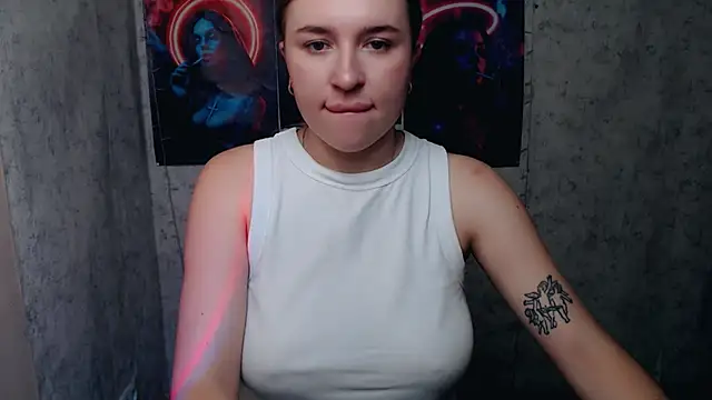 Snapshot of JuliaTopp_ chatting on 11.03.25 JuliaTopp online show from 11.03.25