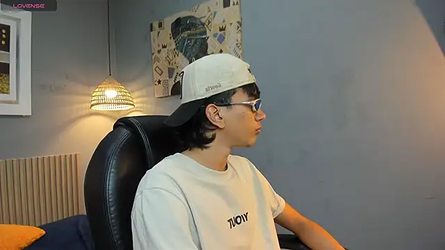 markbowie online show from 04.18.26