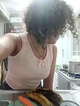 Snapshot of CATTALINAHOT chatting on 02.16.26 CATTALINAHOT online show from 02.16.26