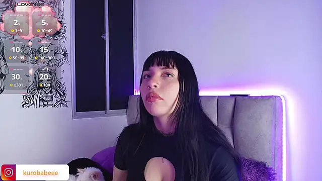 Kuro Vall online show from 12.18.25