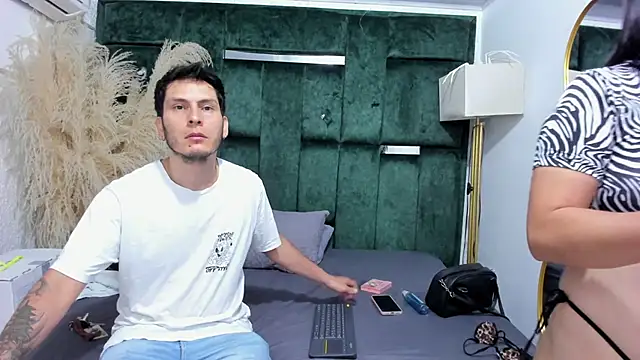 Charlotte Brian online show from 11.09.25