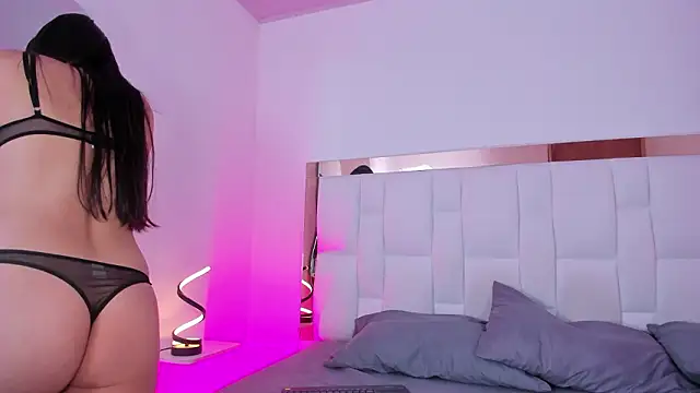 ZoeBarnett online show from 02.05.26