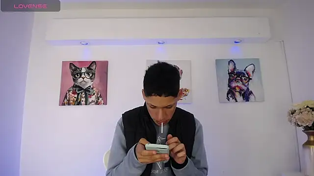 DereckStorm online show from 09.25.25