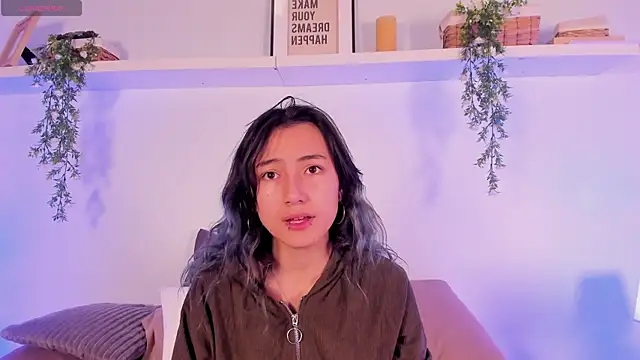 Snapshot of Vampgyal chatting on 10.21.25 Vampgyal online show from 10.21.25