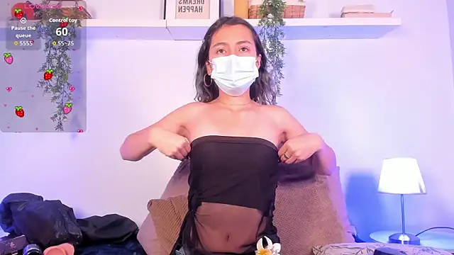 Snapshot of Vampgyal chatting on 11.13.25 Vampgyal online show from 11.13.25