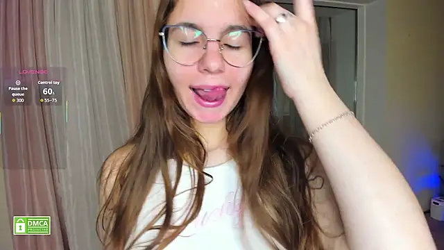 Snapshot of blessme_G chatting on 10.23.25 blessme G online show from 10.23.25