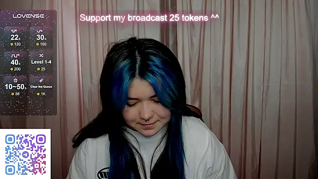 Snapshot of Alisa_Monroe chatting on 10.01.25 Alisa Monroe online show from 10.01.25