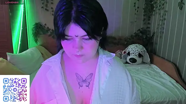 Snapshot of Alisa_Monroe chatting on 10.25.25 Alisa Monroe online show from 10.25.25