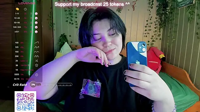 Snapshot of Alisa_Monroe chatting on 11.08.25 Alisa Monroe online show from 11.08.25