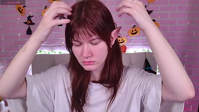 Aria Vox online show from 10.25.25