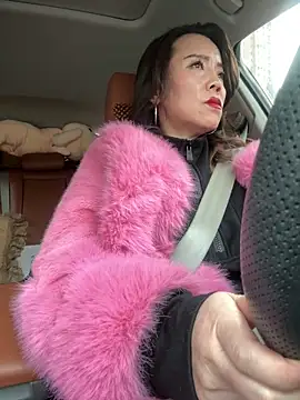 anna yngs online show from 01.08.26