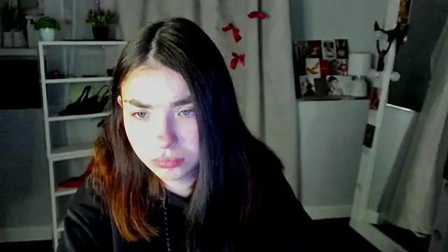 Marissa Garcia online show from 09.11.25
