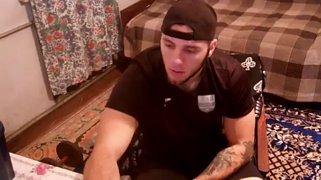 Snapshot of Jordan1Dior chatting on 10.02.25 Jordan1Dior online show from 10.02.25