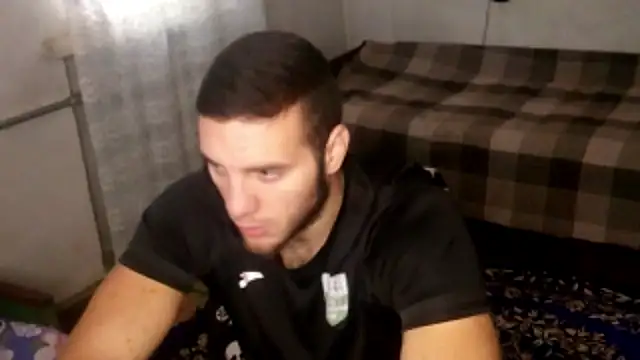 Snapshot of Jordan1Dior chatting on 10.13.25 Jordan1Dior online show from 10.13.25