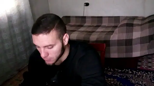 Snapshot of Jordan1Dior chatting on 10.21.25 Jordan1Dior online show from 10.21.25