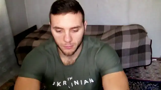 Snapshot of Jordan1Dior chatting on 10.29.25 Jordan1Dior online show from 10.29.25