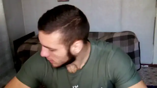 Snapshot of Jordan1Dior chatting on 11.02.25 Jordan1Dior online show from 11.02.25