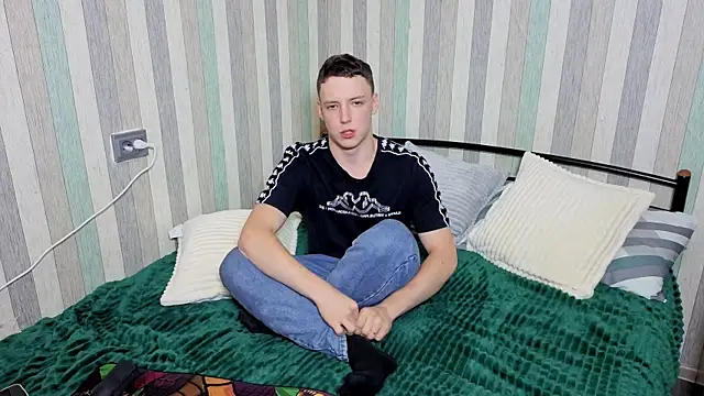 Emily0303 online show from 09.21.25