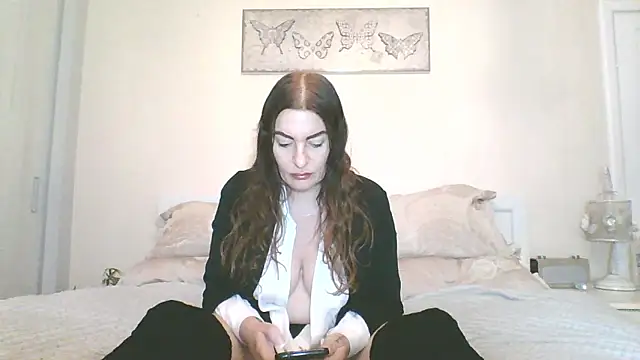 EllaKent online show from 01.08.26