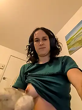 Snapshot of forbiddenbabygirl chatting on 11.08.25 forbiddenbabygirl online show from 11.08.25