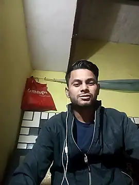 Snapshot of urdreamman chatting on 11.24.25 urdreamman online show from 11.24.25