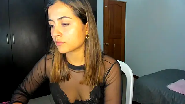 Ana  Pink online show from 10.24.25