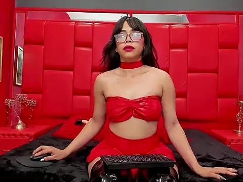 Snapshot of CarlaLordes chatting on 10.14.25 CarlaLordes online show from 10.14.25