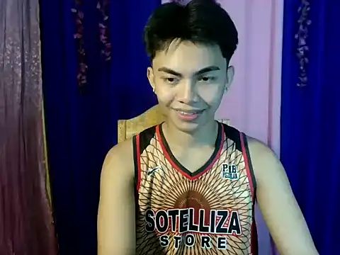 Snapshot of urguy_marco chatting on 10.19.25 urguy marco online show from 10.19.25