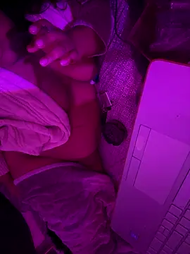 1n0nlythroat online show from 10.17.25