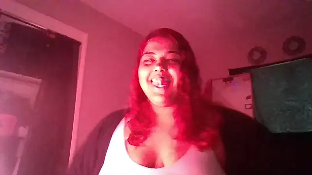 Snapshot of 1n0nlythroat chatting on 04.26.26 1n0nlythroat online show from 04.26.26