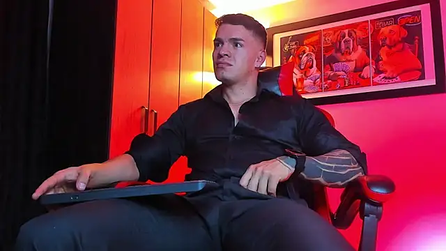 ALPHA DOMINUS  online show from 12.02.25