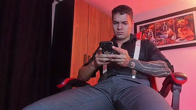 Snapshot of ALPHA_DOMINUS_ chatting on 02.01.26 ALPHA DOMINUS online show from 02.01.26