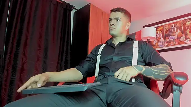 Snapshot of ALPHA_DOMINUS_ chatting on 02.10.26 ALPHA DOMINUS online show from 02.10.26