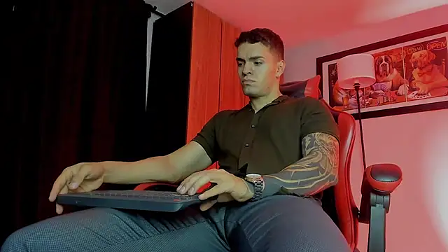 Snapshot of ALPHA_DOMINUS_ chatting on 02.14.26 ALPHA DOMINUS online show from 02.14.26