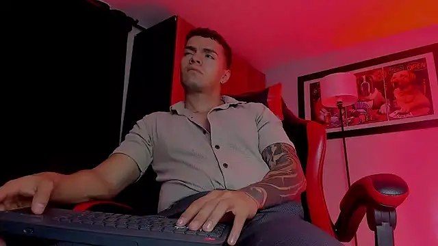 Snapshot of ALPHA_DOMINUS_ chatting on 02.15.26 ALPHA DOMINUS online show from 02.15.26