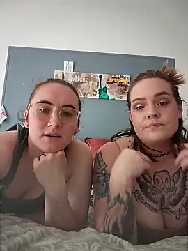 AndHerXO online show from 03.22.26