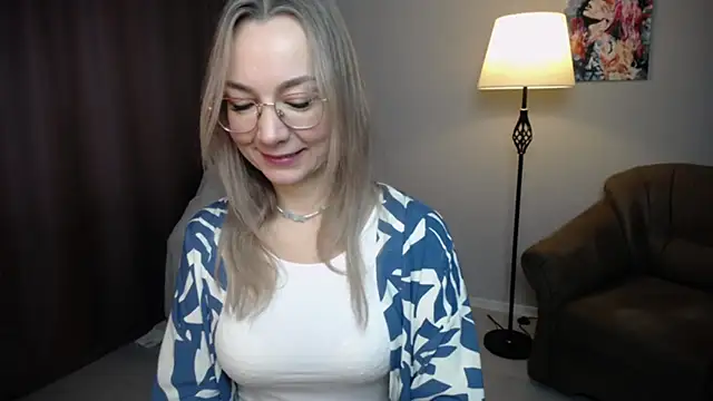 Ava Elior online show from 10.19.25