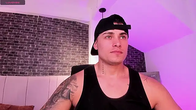 Snapshot of connorsmiith chatting on 03.04.26 connorsmiith online show from 03.04.26