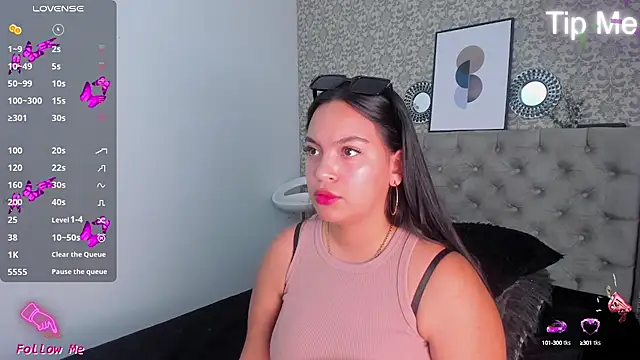 Grace Hollis online show from 09.24.25