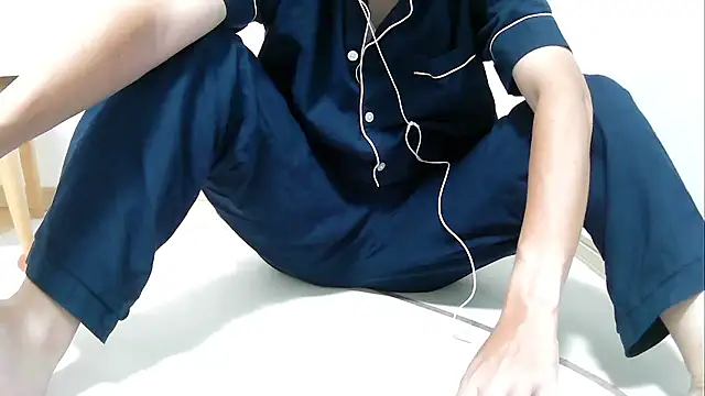 Snapshot of kyoron chatting on 06.23.26 kyoron online show from 06.23.26