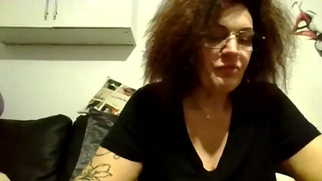 RubyyRosee online show from 01.17.26