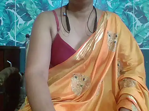 Snapshot of Marathi_q4een01 chatting on 05.13.26 Marathi q4een01 online show from 05.13.26