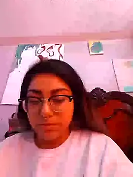 Lovelyrainn online show from 10.02.25