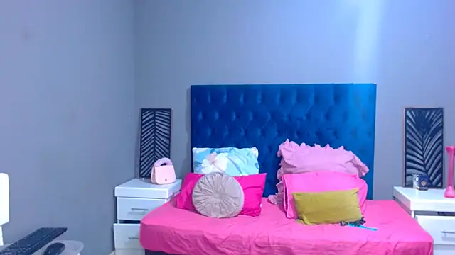 BarbieDoll21 online show from 09.20.25