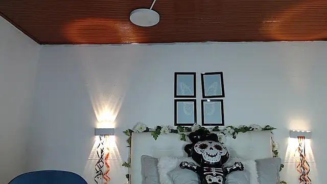 Megan 05  online show from 11.10.25