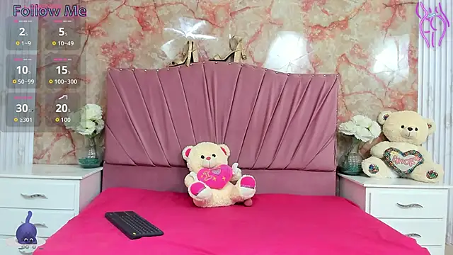 Snapshot of KatySweetas chatting on 09.08.25 KatySweetas online show from 09.08.25