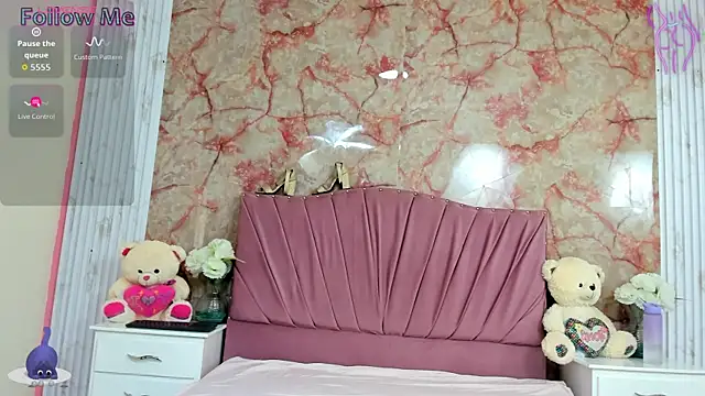 Snapshot of KatySweetas chatting on 09.12.25 KatySweetas online show from 09.12.25