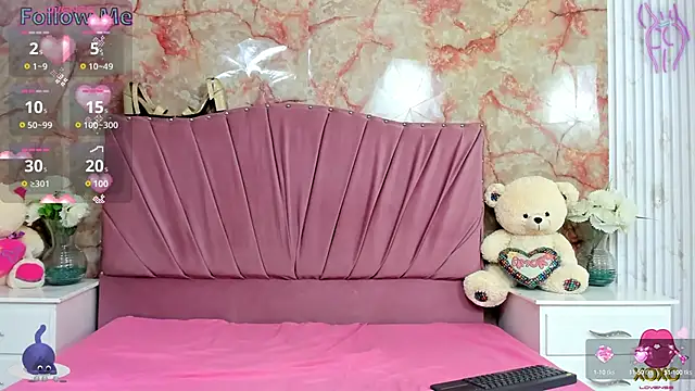 Snapshot of KatySweetas chatting on 09.19.25 KatySweetas online show from 09.19.25