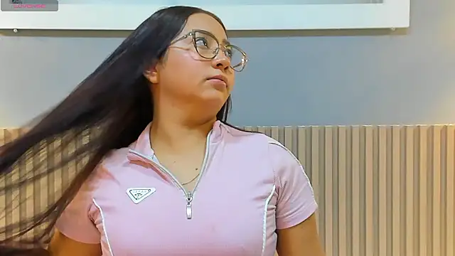 Snapshot of tinisweet chatting on 03.16.26 tinisweet online show from 03.16.26